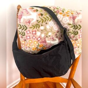 Baggu Medium Crescent Bag